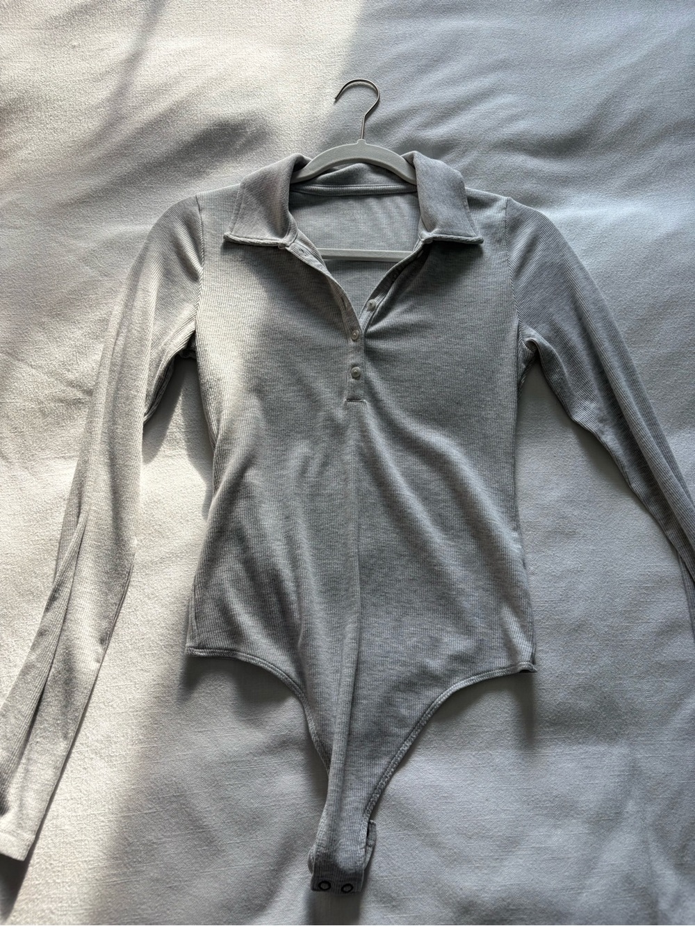 American Eagle  Light Gray Ribbed Bodysuit